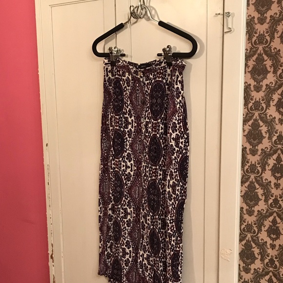 Forever 21 Paisley Print Mindi Skirt - Picture 10 of 12